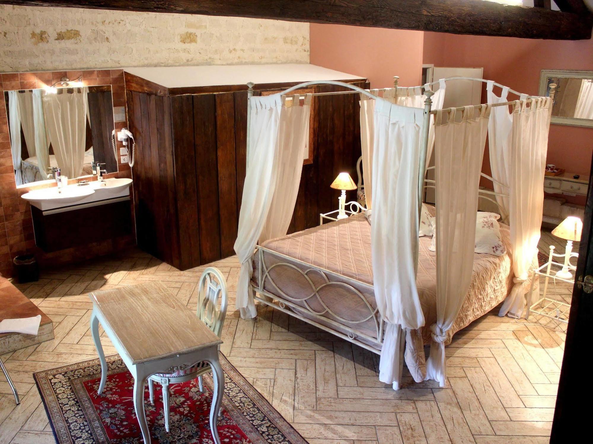 Domaine Des Chais Thénac المظهر الخارجي الصورة